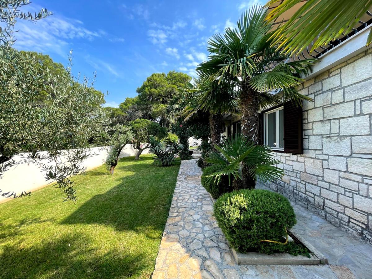Villa Kos Rovinj Apartments Bagian luar foto