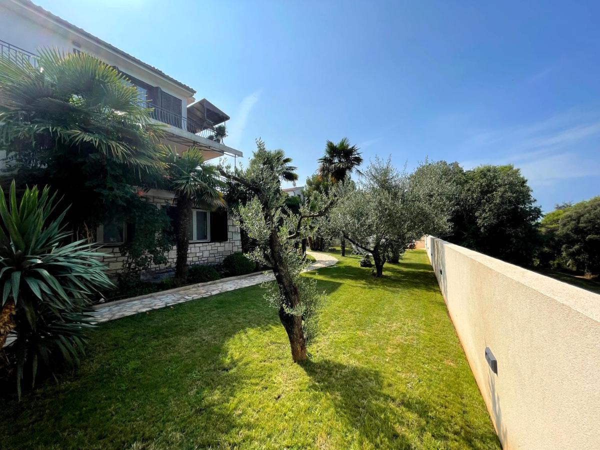 Villa Kos Rovinj Apartments Bagian luar foto
